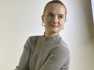 LorrianePytko