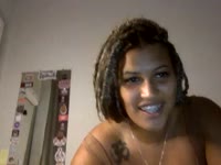 Sou muito amigável e comunicativo, gosto de conhecer pessoas novas, sou muito sorridente e cativante