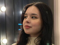 cam girl masturbating with sextoy MikiPellon