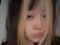 cam girl masturbating with dildo SusannaNicolls