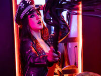 squirting girl webcam CleodoraNoir