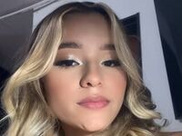 cam girl masturbating AaishaCollin