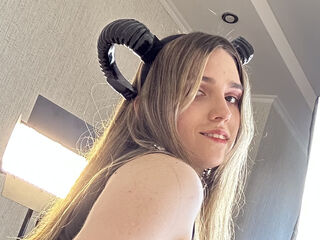 sex webcam chatroom AaliceWalter