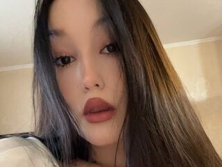 naughty cam girl fingering pussy AleshiaCalles