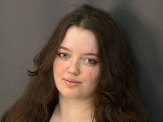 masturbating webcam girl AletheaSarne