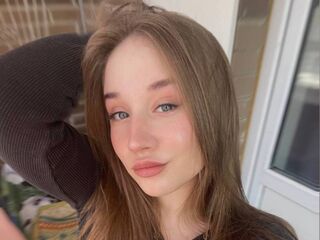 camgirl AliceTrenton