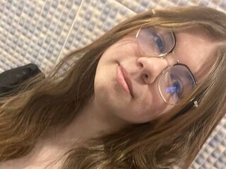 shower sex webcam AminaBlooms