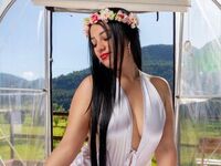 camgirl live AmiraWest