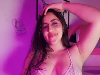 hot cam girl masturbating with vibrator AmyVele