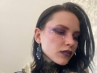 camgirl fingering bald pussy AndreaHazel