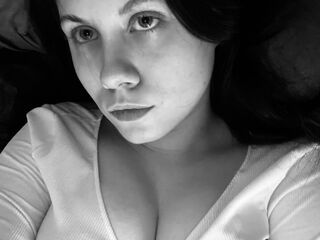 flirt chat room BelaWink