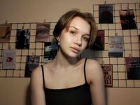 topless girl BereniceGell
