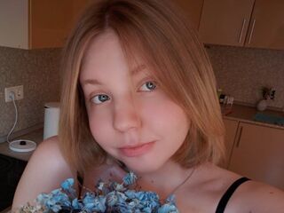 camwhore nude BertaCheyne
