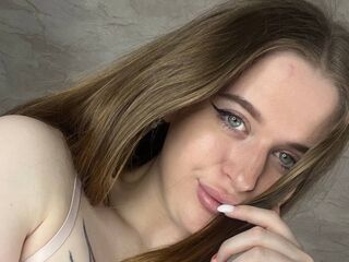 camslut topless BetanyFoks