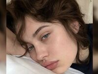 topless webcamgirl BrettOpher