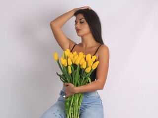 naughty camgirl masturbating with dildo Caassandra