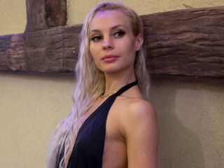 naughty webcamgirl CathiGetsinger