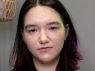 topless girl CecilleBonavita