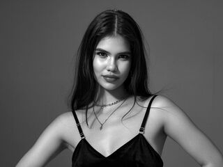 cam girl playing with vibrator CelesteHamil