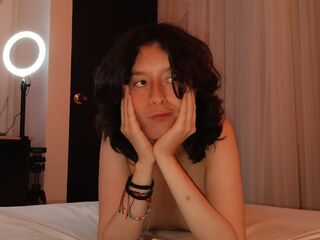 camwhore masturbating with dildo CharlotteBlade