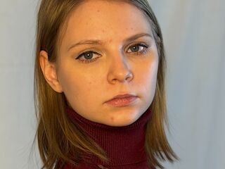 cam girl chatroom CherrieSearls