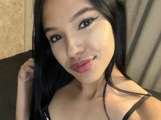 naked camgirl masturbating with dildo CherryValentine