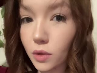 camwhore masturbating with vibrator CheyenneJablon