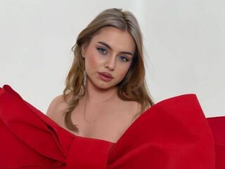 cam girl masturbating with sextoy ChloeHollyberry