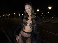 hot cam girl masturbating with vibrator ClaraBelluci
