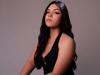 live webcam performer CristinVera