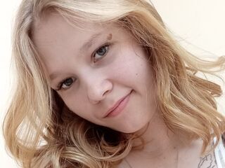 masturbating webcam girl DainePostema