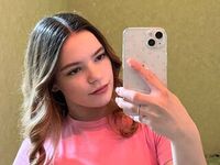 masturbating girl ElmerRoche