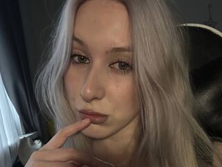 hot naked cam girl ElviStars