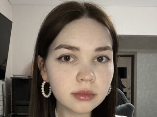 streaming live webcam EmiliRoyzi