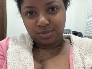 free webcam chat room EmilyQuezada