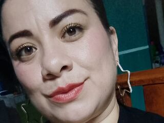 chat room cam EmilyTempation