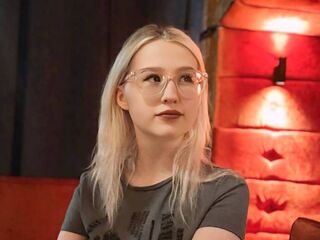 camwhore masturbating with vibrator EusebiaRosal