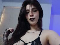 cam girl showing tits HannaMcLoren