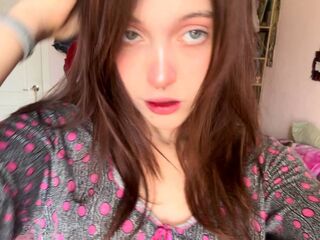 cam girl showing tits HannahHayes
