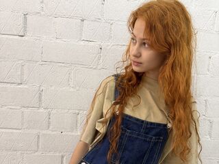 camgirl showing pussy HeidyMichaelsen