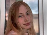 cam girl masturbating with vibrator HelaineSchecter