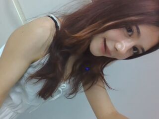naked webcamgirl picture HoaBuis