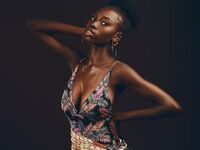 hot strip tease show IssaJenner