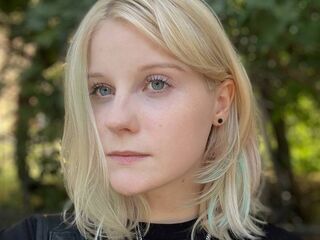 camslut topless JoanJones