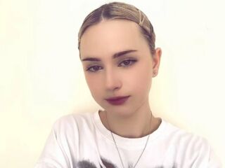 camgirl chatroom JudithHaverstock