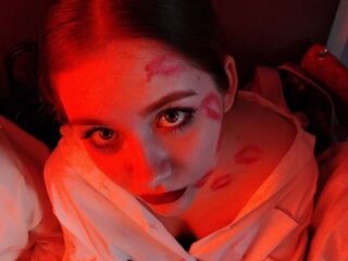 naked girl with webcam masturbating with sextoy JuneGutierrez