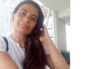 topless cam girl KasandraVixen