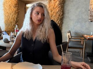 camwhore shaving pussy LavernVink