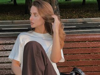 free online chat LeslieDorian