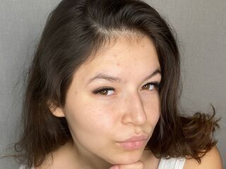 hot cam girl masturbating with dildo LeslieForest